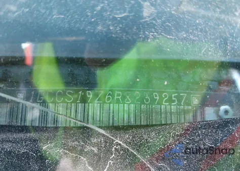 1994 Chevrolet S Truck S10 z USA, uszkodzony, nr VIN 1GCCS19Z6R8239257